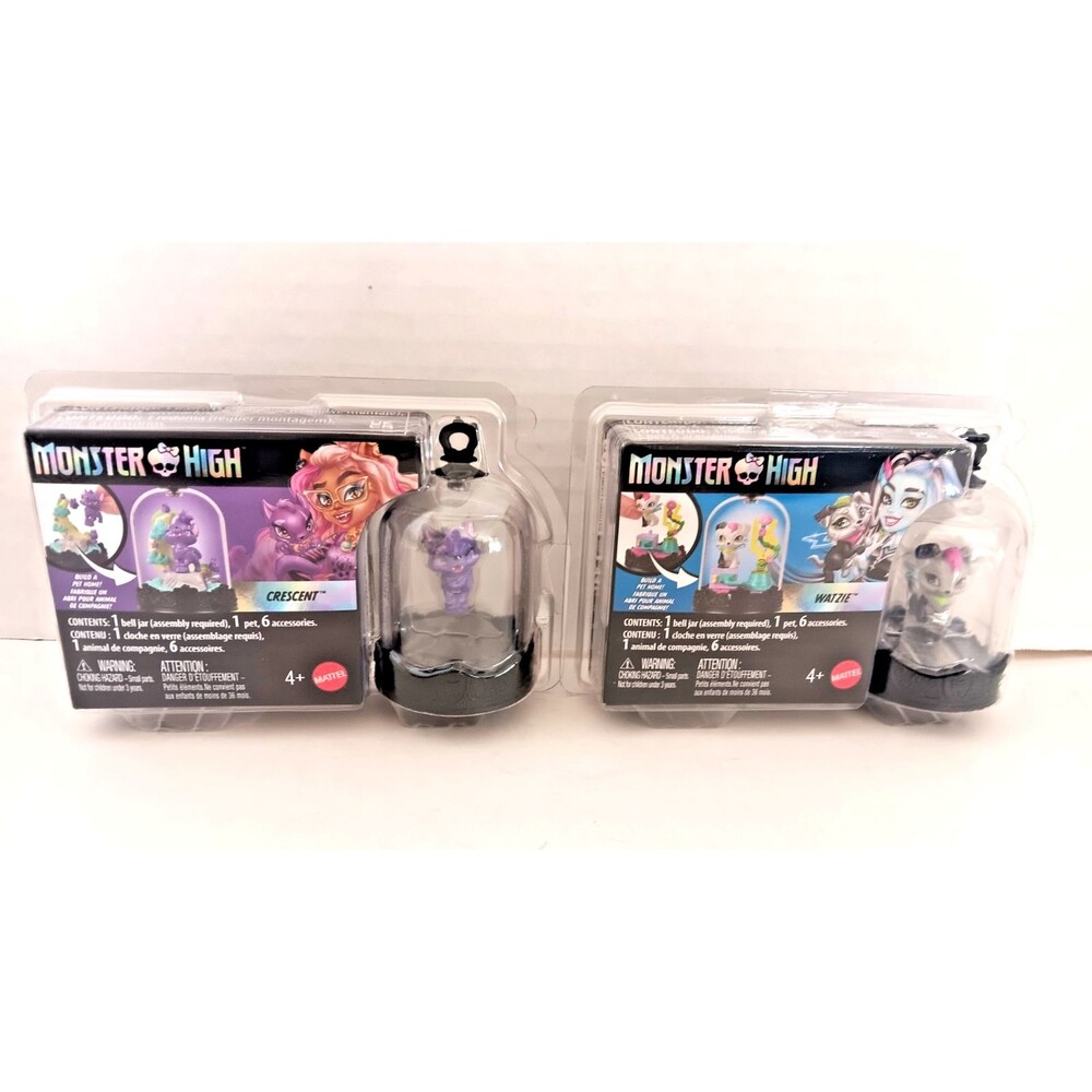 Monster High Pet Keychains Set of 2 Cresent & Watzie with Accessories NIP Age 4+